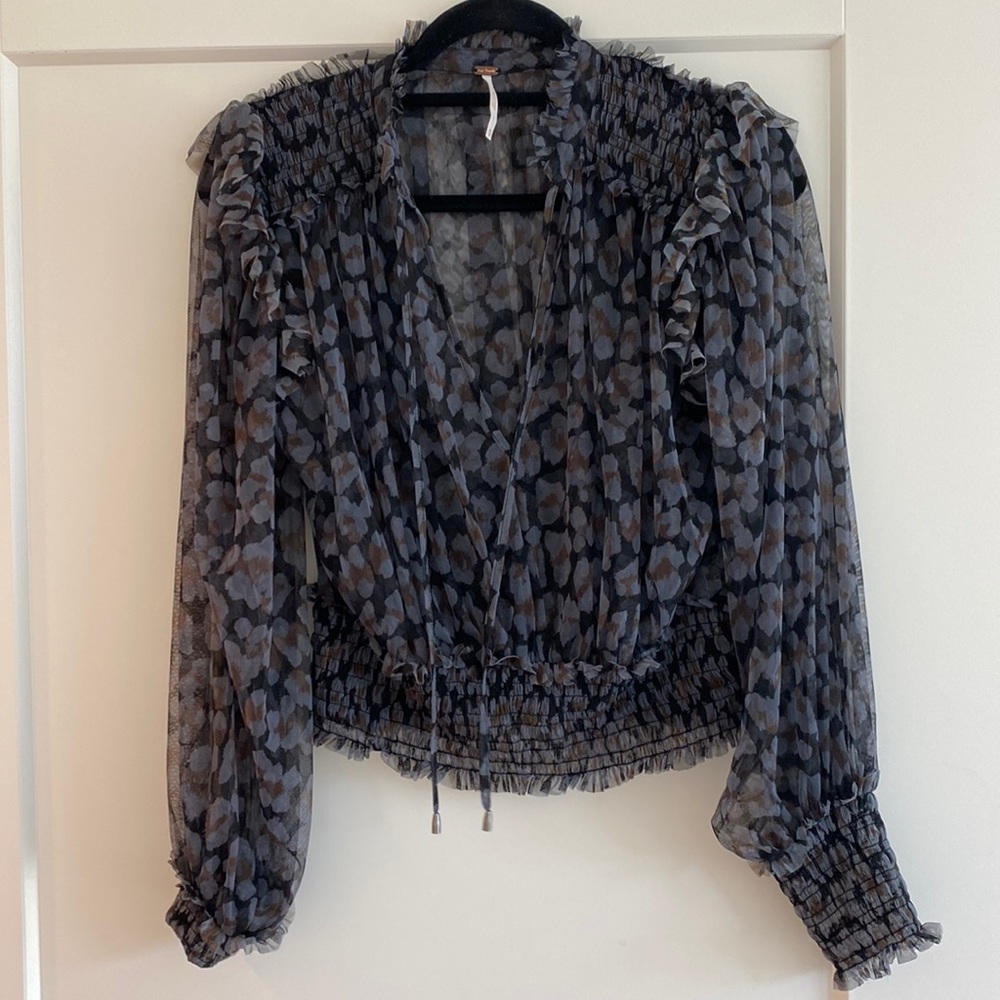 Free people blouse M